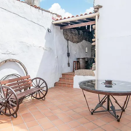 Сasa de vacaciones Stunning In With Kitchen Saucelle